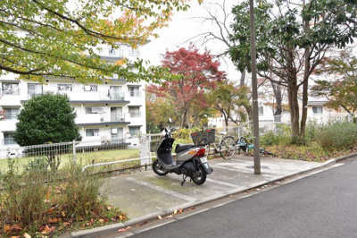 【その他共用部分】 | 片倉台団地3街区2号棟 | バイク置場
