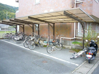 【駐車場】 | 車をお持ちの方に嬉しい駐車場付きの物件です