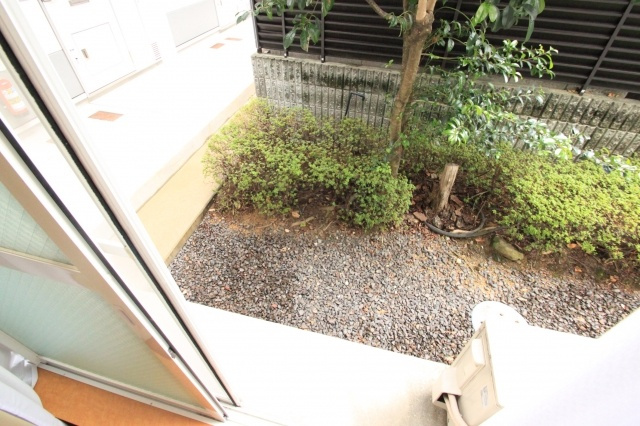 レオパレスドリーム田中21の庭