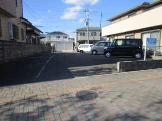 【駐車場】