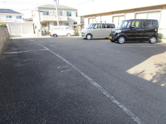 【駐車場】