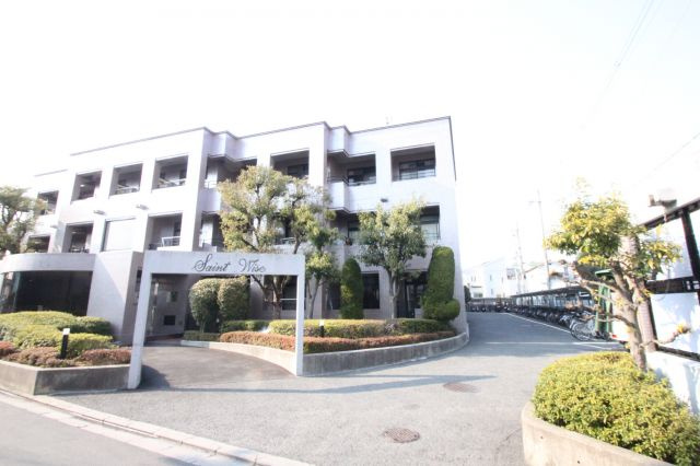 セイントワイズの外観