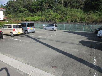 【駐車場】