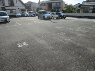 【駐車場】