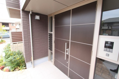 【エントランス】 | サンパーク大中 | エントランスです