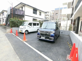 【駐車場】 | いつでも目の届く敷地内に駐車場があります♪お車をお持ちの方におすすめです！