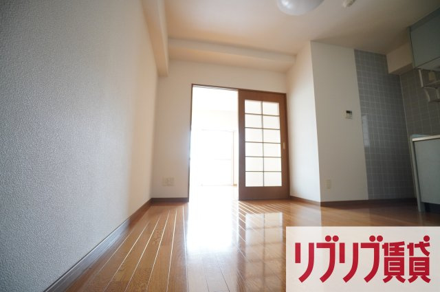 オーキッドレジデンス千葉中央の居間・リビング