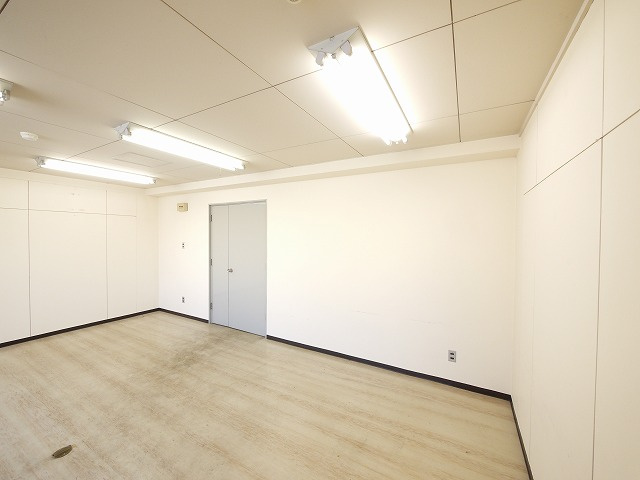 千曲ビルの内装