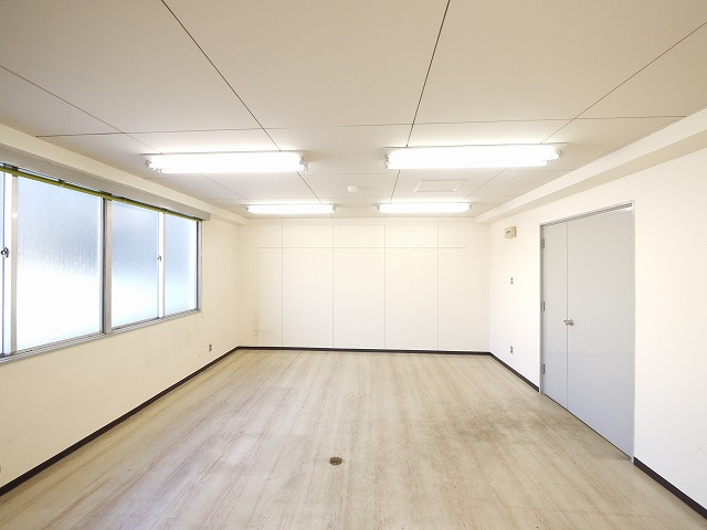 千曲ビルの内装