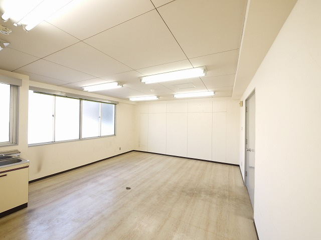 千曲ビルの内装