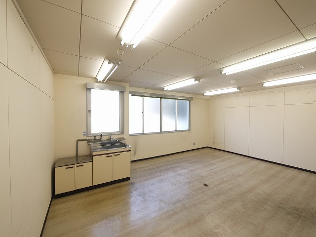 千曲ビルの内装