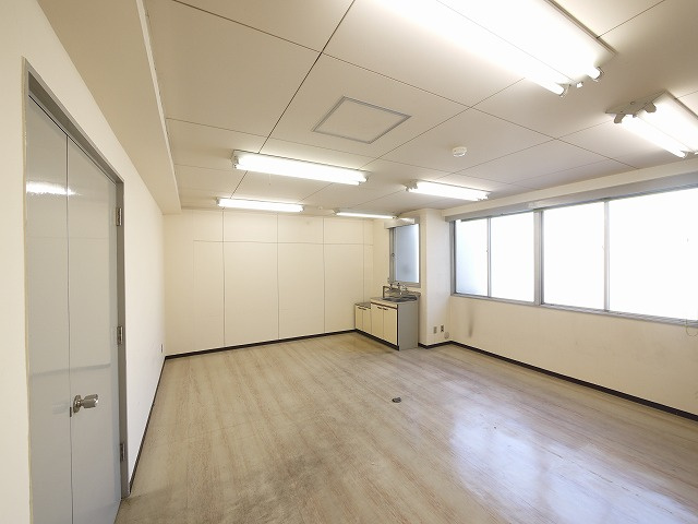 千曲ビルの内装