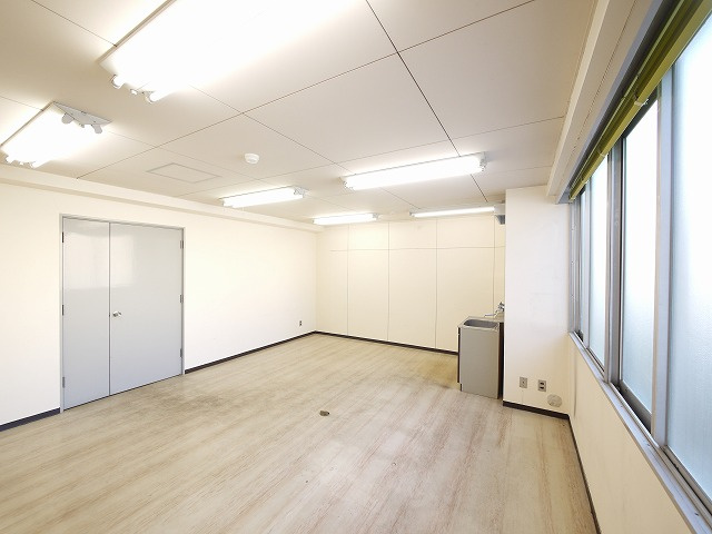 千曲ビルの内装