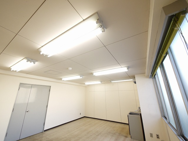 千曲ビルの内装