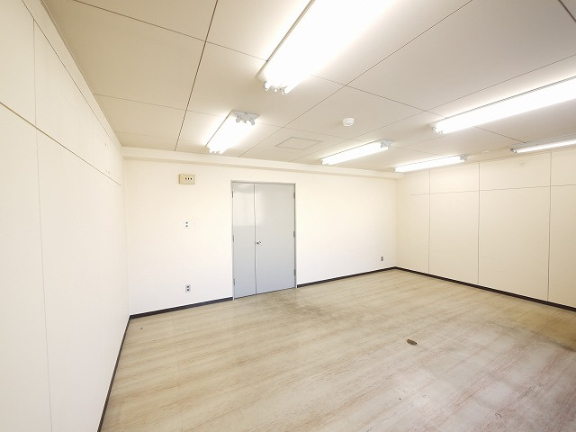 千曲ビルの内装