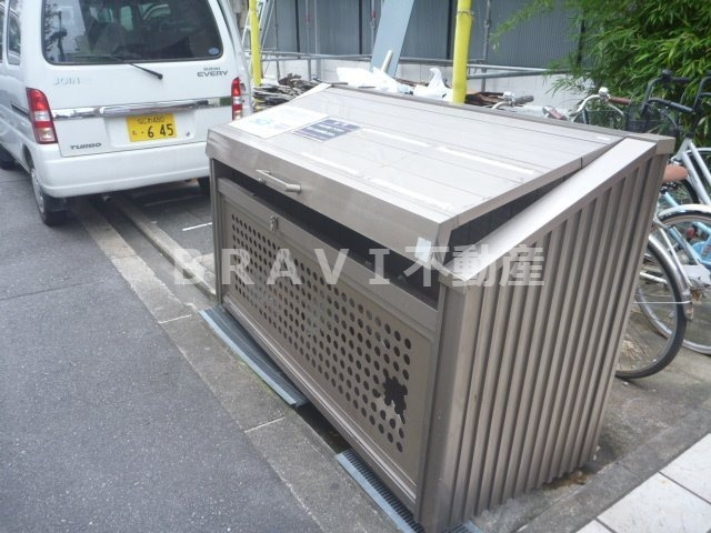 セレブコート安堂寺　BRAVI不動産のその他共用部分|【セレブコート安堂寺】ゴミ置き場