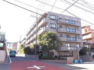 【外観】 | 5階最上階・南東向きにつき通風良好。