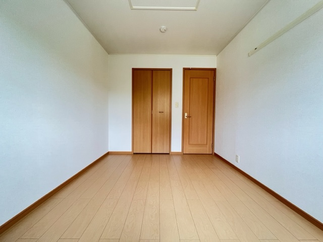 イジュ　アクシズの寝室