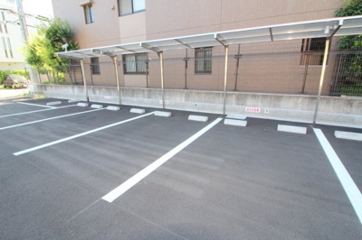 【駐車場】 | アビタシオンサンキュエム