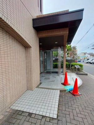 【エントランス】 | メゾンパルフェート