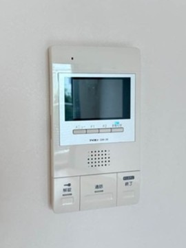 【セキュリティ】 | サクラグラース | 防犯対策に有効なカメラ付きインターホン！突然の来客にもバッチリ対応できちゃいます☆