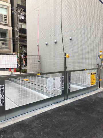 セレニテ心斎橋グランデ　BRAVI不動産の駐車場|【セレニテ心斎橋グランデ】駐車スペースもあります