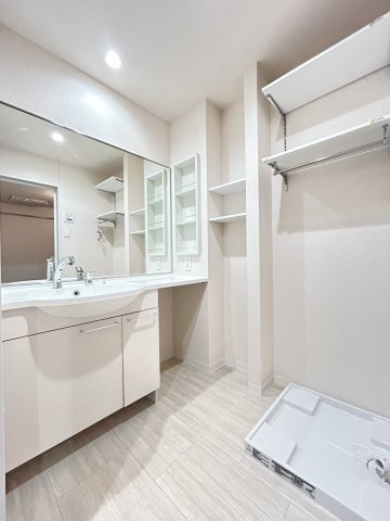 グラディート大沢川原の洗面所