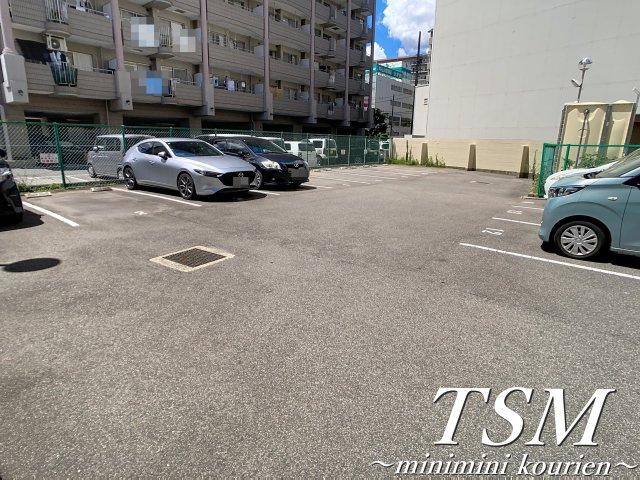 第２林マンションの駐車場