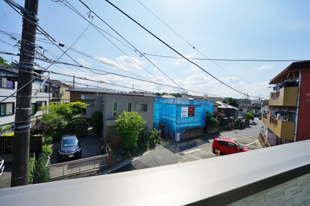 保土ヶ谷区上星川２丁目　全３棟新築戸建て【成約】の展望|前面に棟がないため、陽当り通風良好です。洗濯物も早く乾きそうですね。