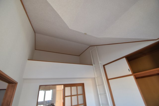 ピアハイツ南大野の設備|2階はロフトつき