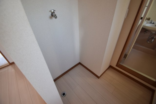 ピアハイツ南大野の内装|室内洗濯機置き場