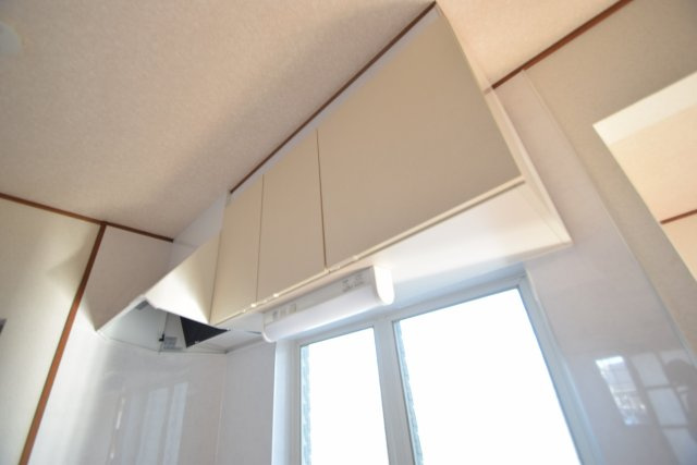 ピアハイツ南大野のキッチン|キッチン上部収納