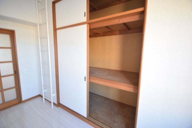 ピアハイツ南大野の収納|洋室収納