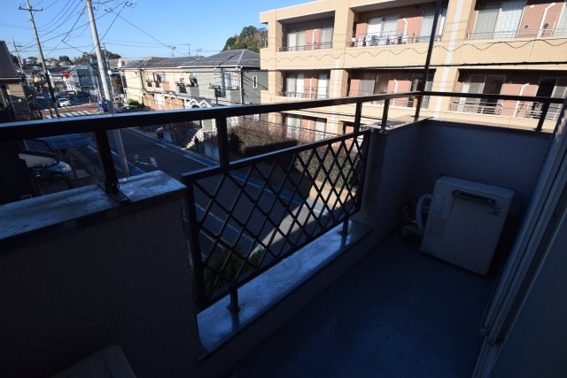 ピアハイツ南大野のバルコニー|明るいバルコニー