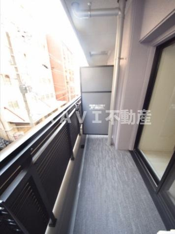 S-RESIDENCE南堀江（エスレジデンスミナミホリエ）　BRAVI不動産のバルコニー|【S-RESIDENCE南堀江】バルコニーからの眺めを楽しみながら食事をしませんか