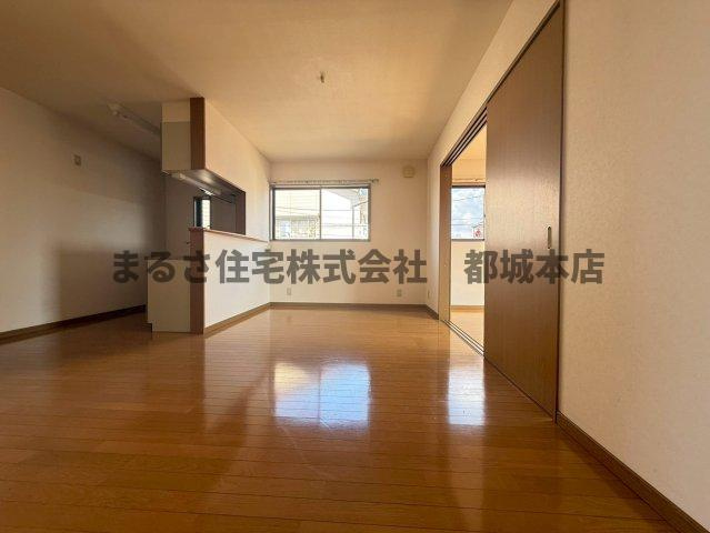 S・Tハイツ Ⅱの居間・リビング|２階の写真になります