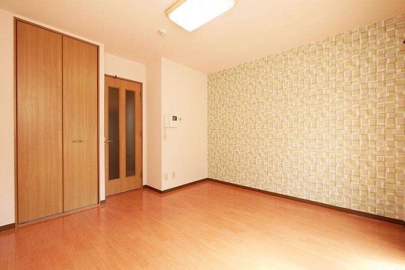 メゾン長束西の居間・リビング|メゾン長束西204