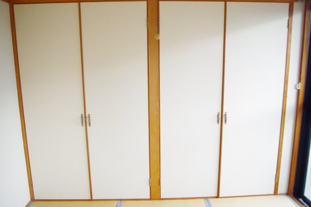 21コスモス恒久の収納