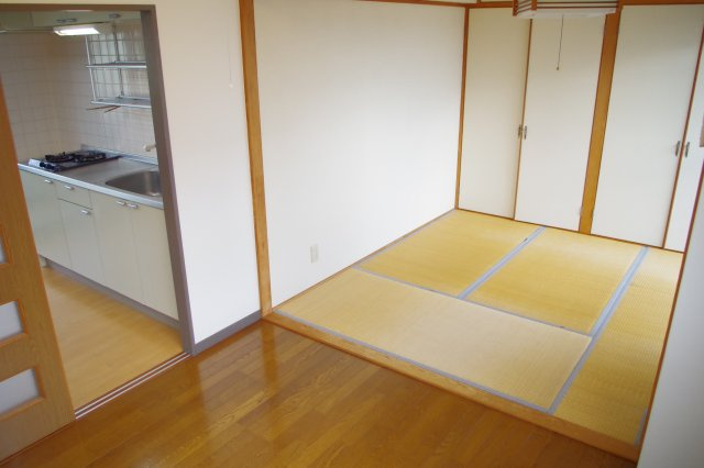 21コスモス恒久の居間・リビング