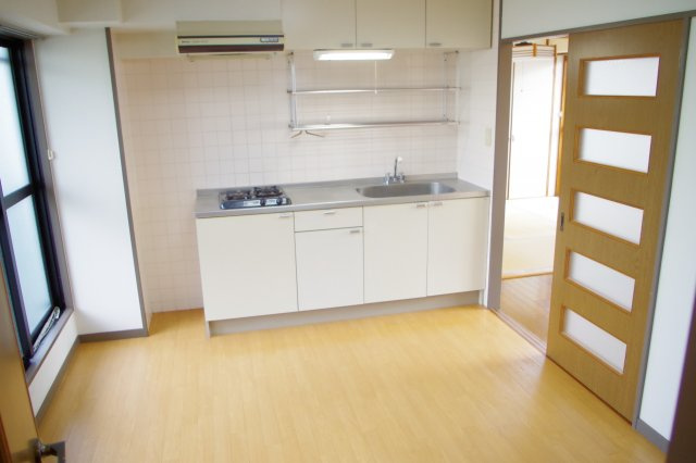 21コスモス恒久の居間・リビング