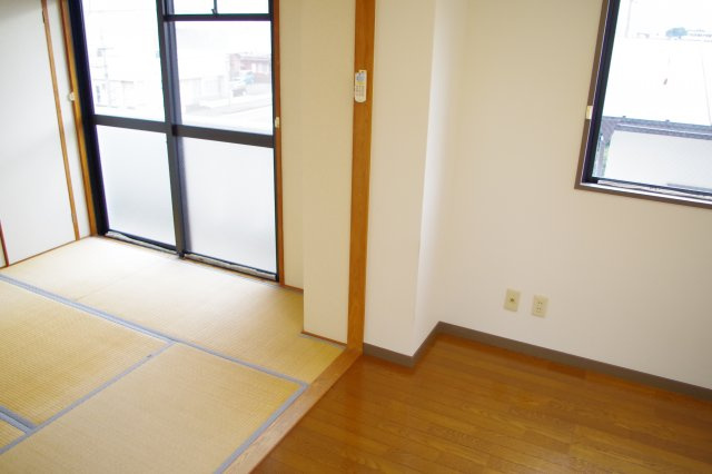 21コスモス恒久の居間・リビング