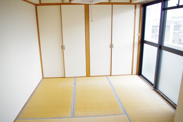 21コスモス恒久の和室