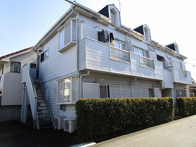 【外観】 | メゾンサンク | 閑静な住宅街