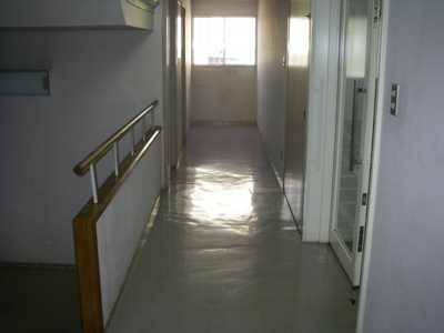 【玄関】 | 光南コスモビル | 収納もある玄関です