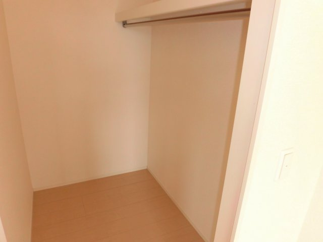 ロイヤル花水木の収納