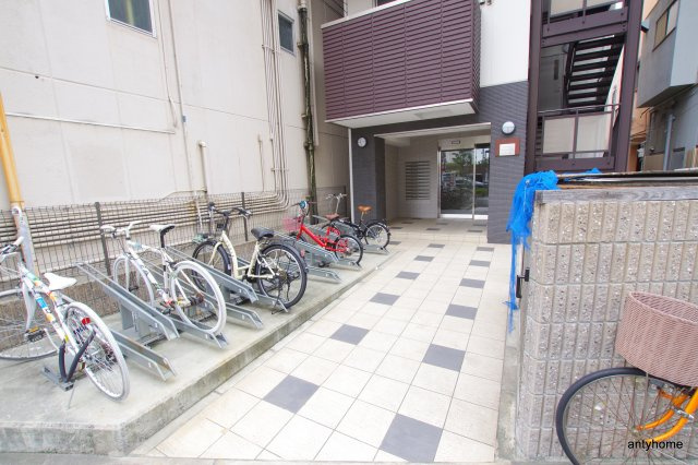 サンクチュアリ北梅田　仲介手数料無料のエントランス