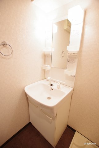 サンクチュアリ北梅田　仲介手数料無料の洗面所
