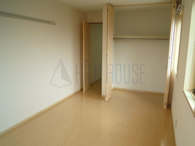 ヴェリタ サクラーレの居間・リビング