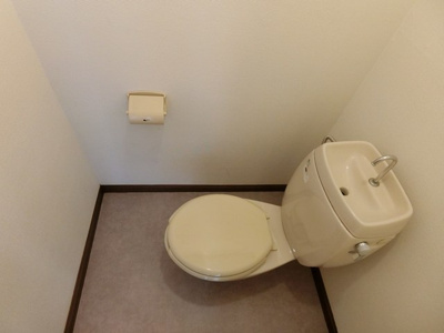 【トイレ】 | 渚ハイツⅡ | 人気のバス・トイレ別です♪トイレが独立していると使いやすいですよね☆