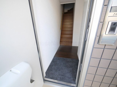 【玄関】 | Maison de Heim 弥勒寺 A